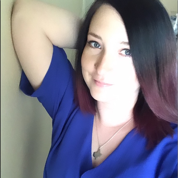 Meet your Posher, Janae - Picture 1 of 1